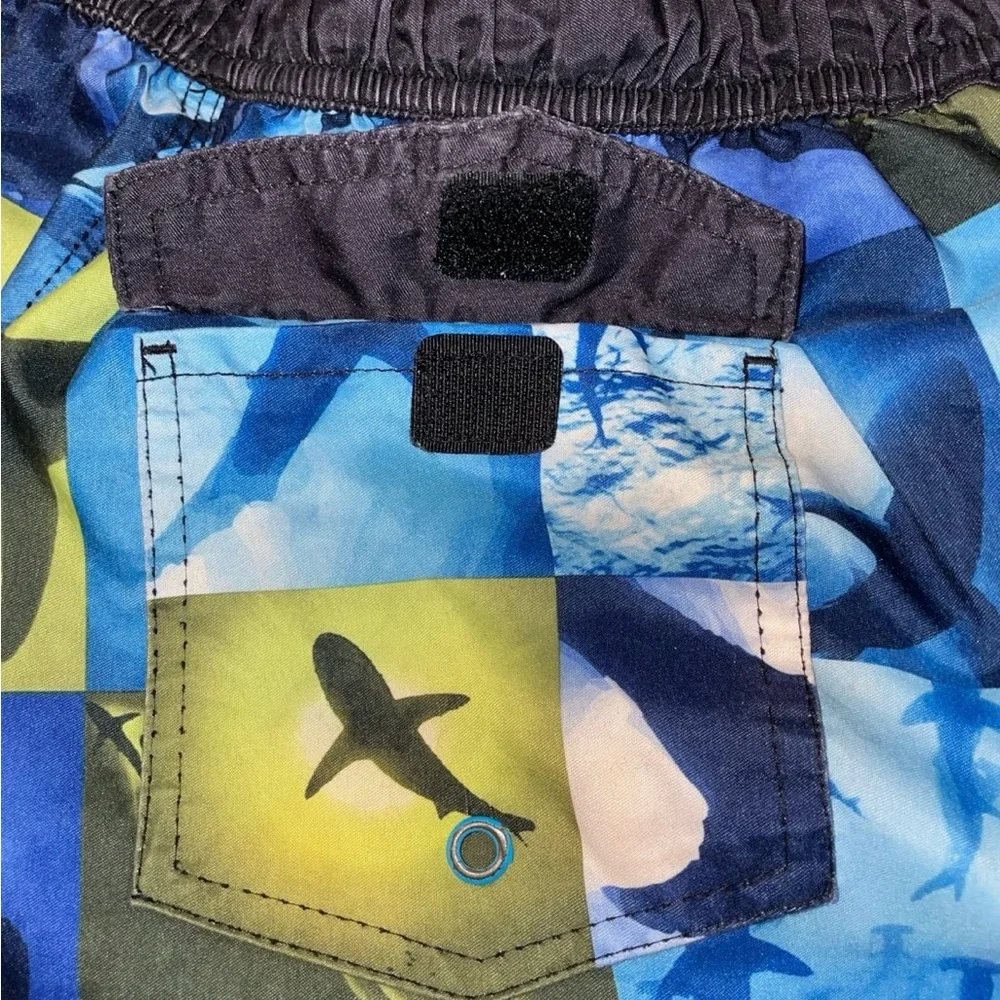Husky boys swim trunks size M (10/12)